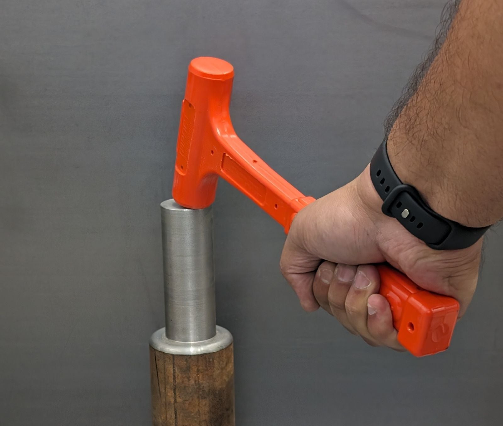 Professional Grade Handheld Hammer - Orange 14oz Polyurethane Dead Blow Hammer
