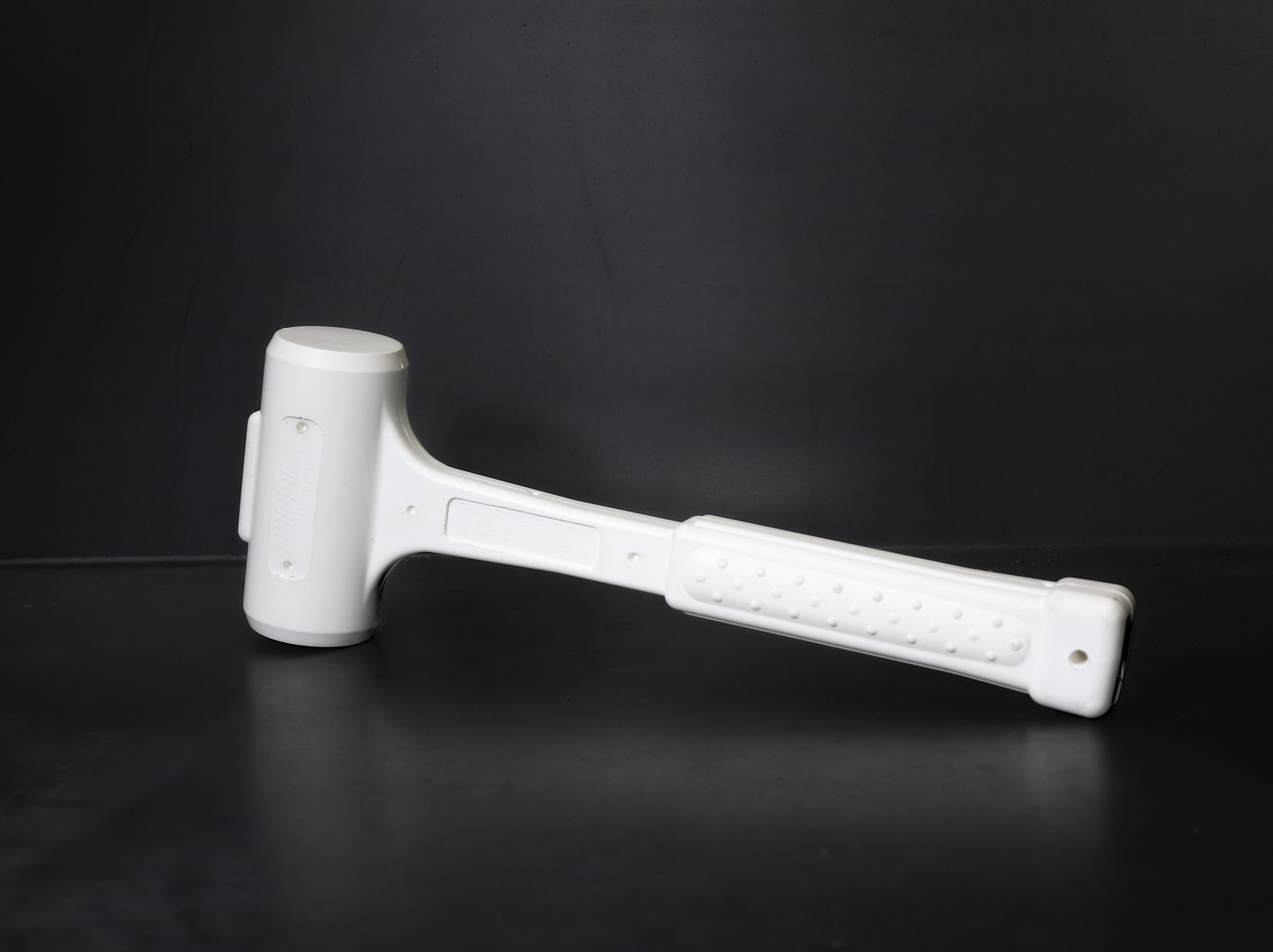 20oz Dead Blow Hammer (White)